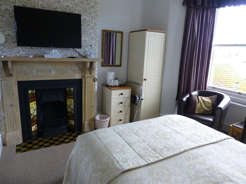 Bryn Derwen Guest House Конви Экстерьер фото
