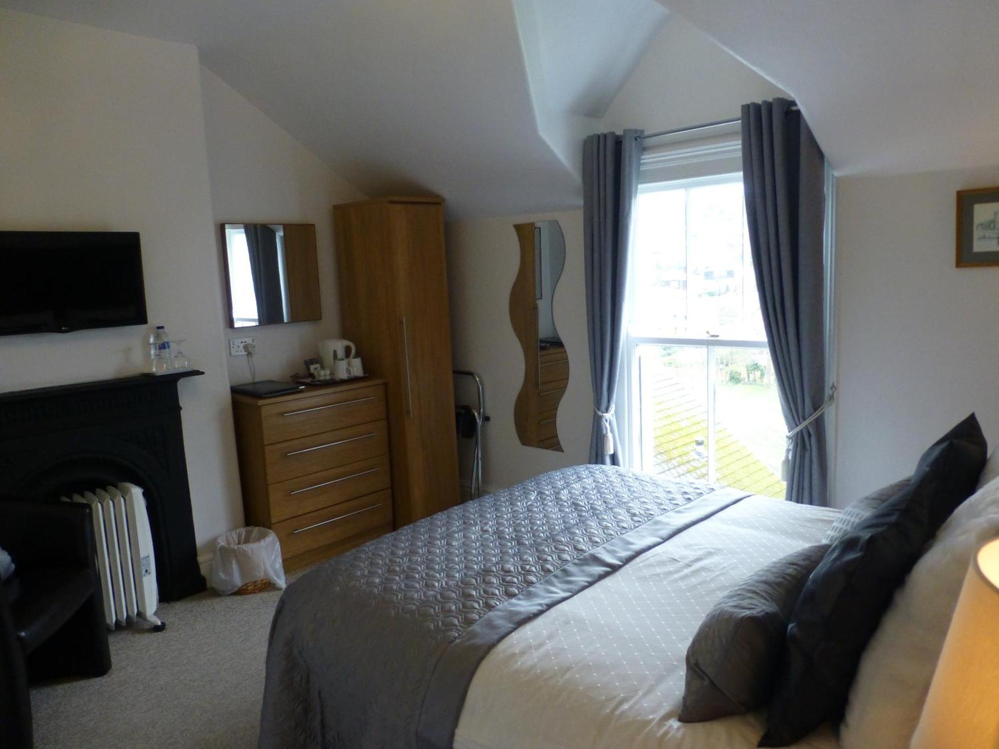 Bryn Derwen Guest House Конви Экстерьер фото