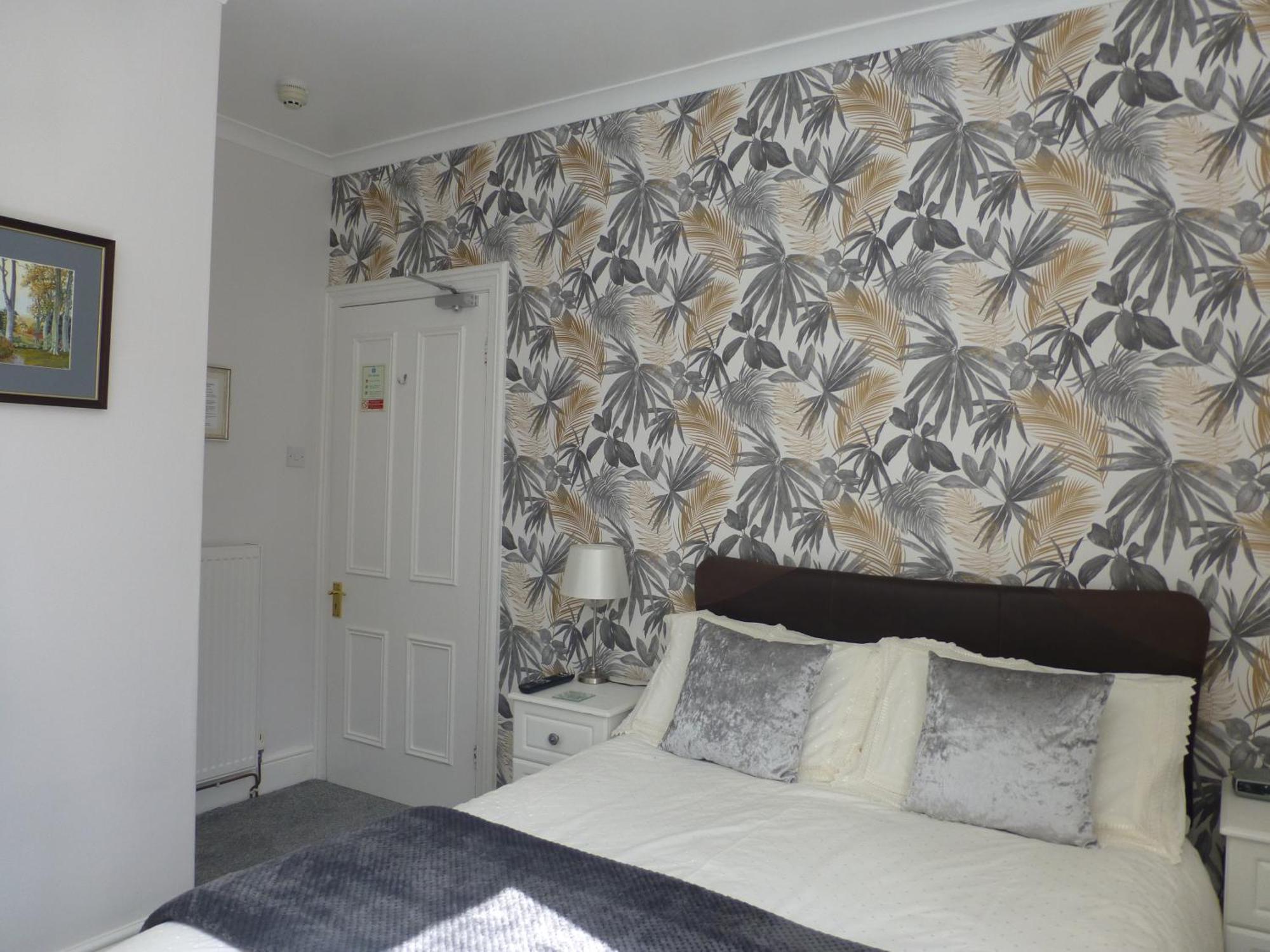 Bryn Derwen Guest House Конви Экстерьер фото