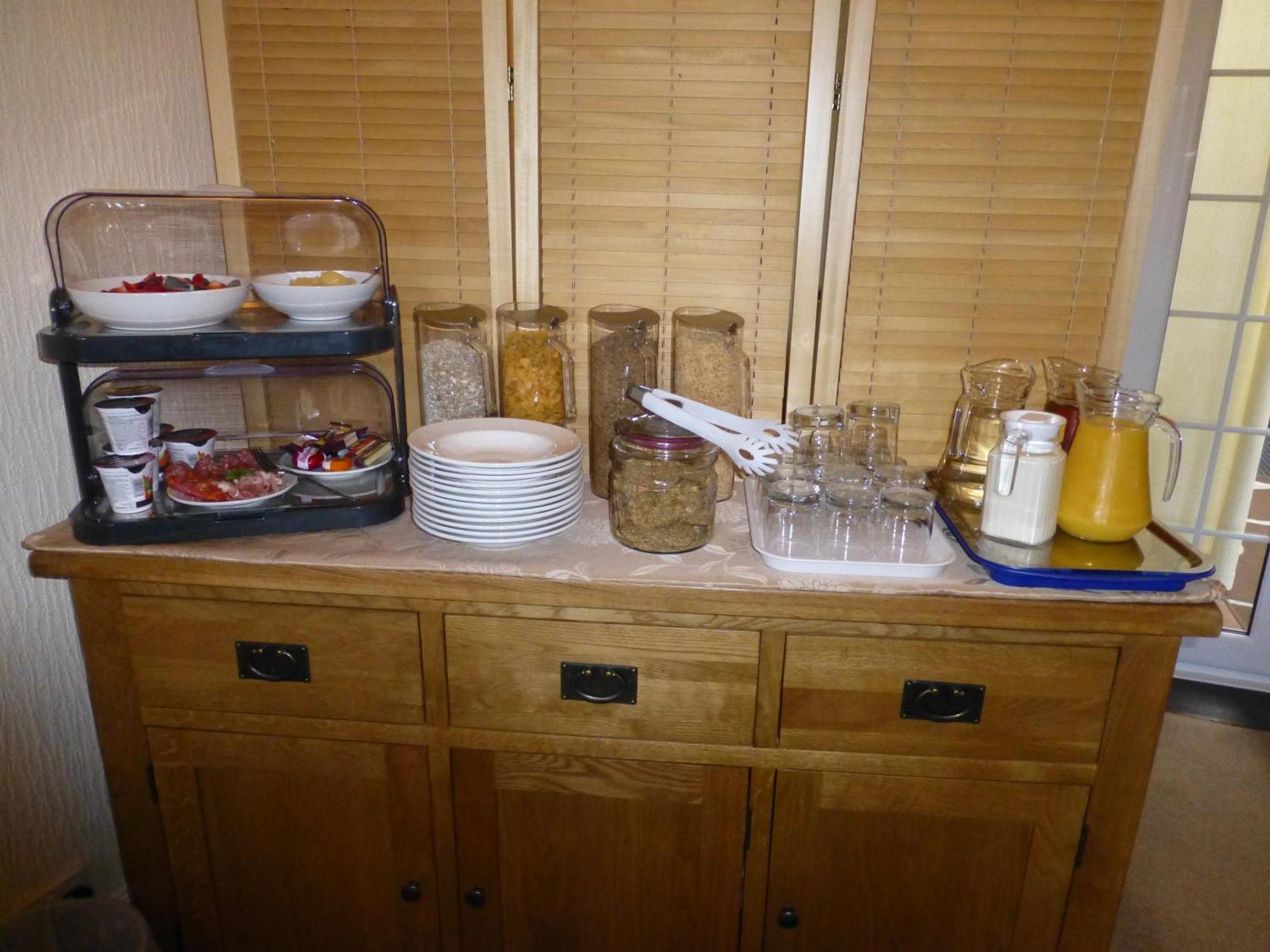 Bryn Derwen Guest House Конви Экстерьер фото
