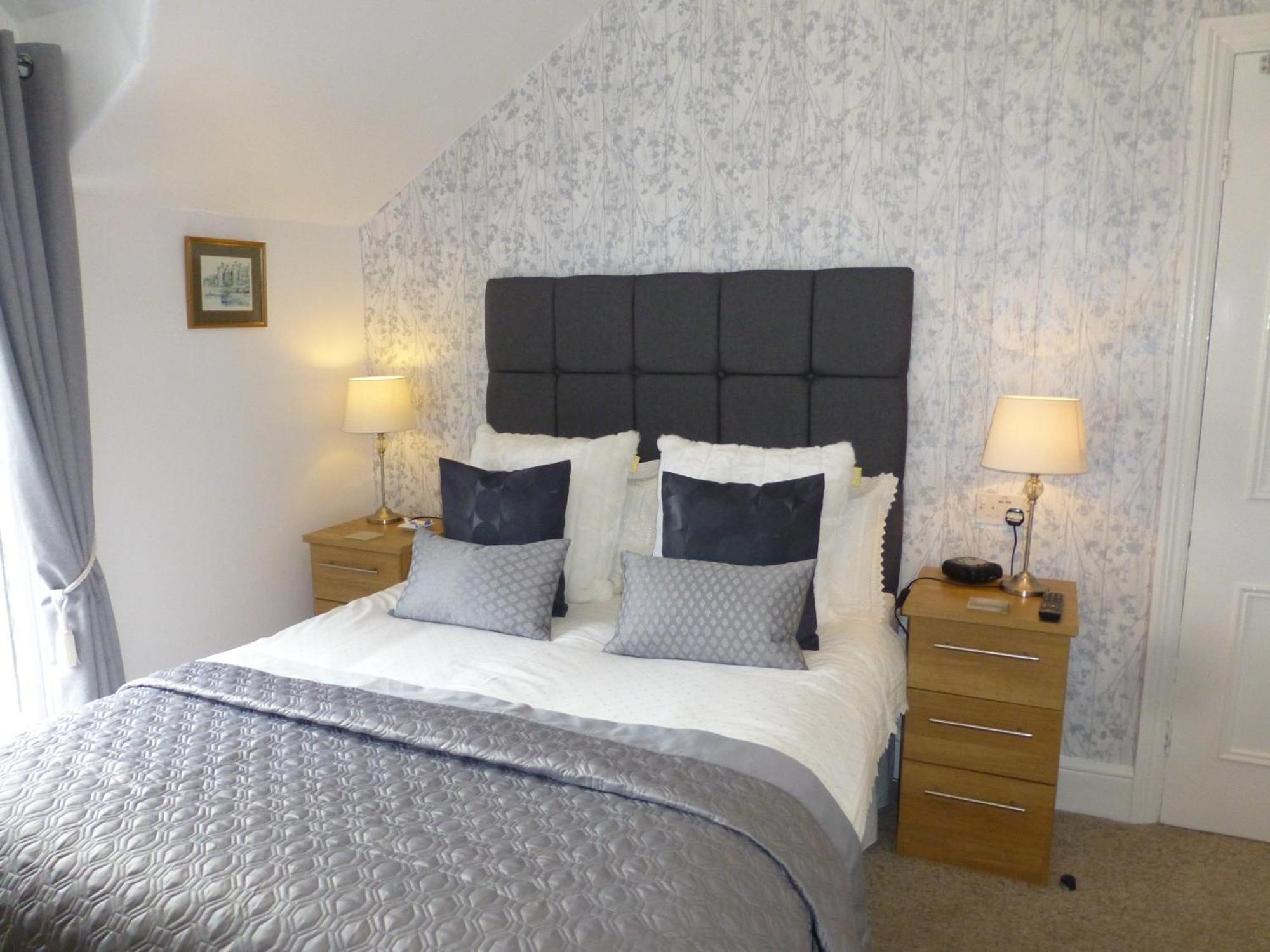 Bryn Derwen Guest House Конви Экстерьер фото