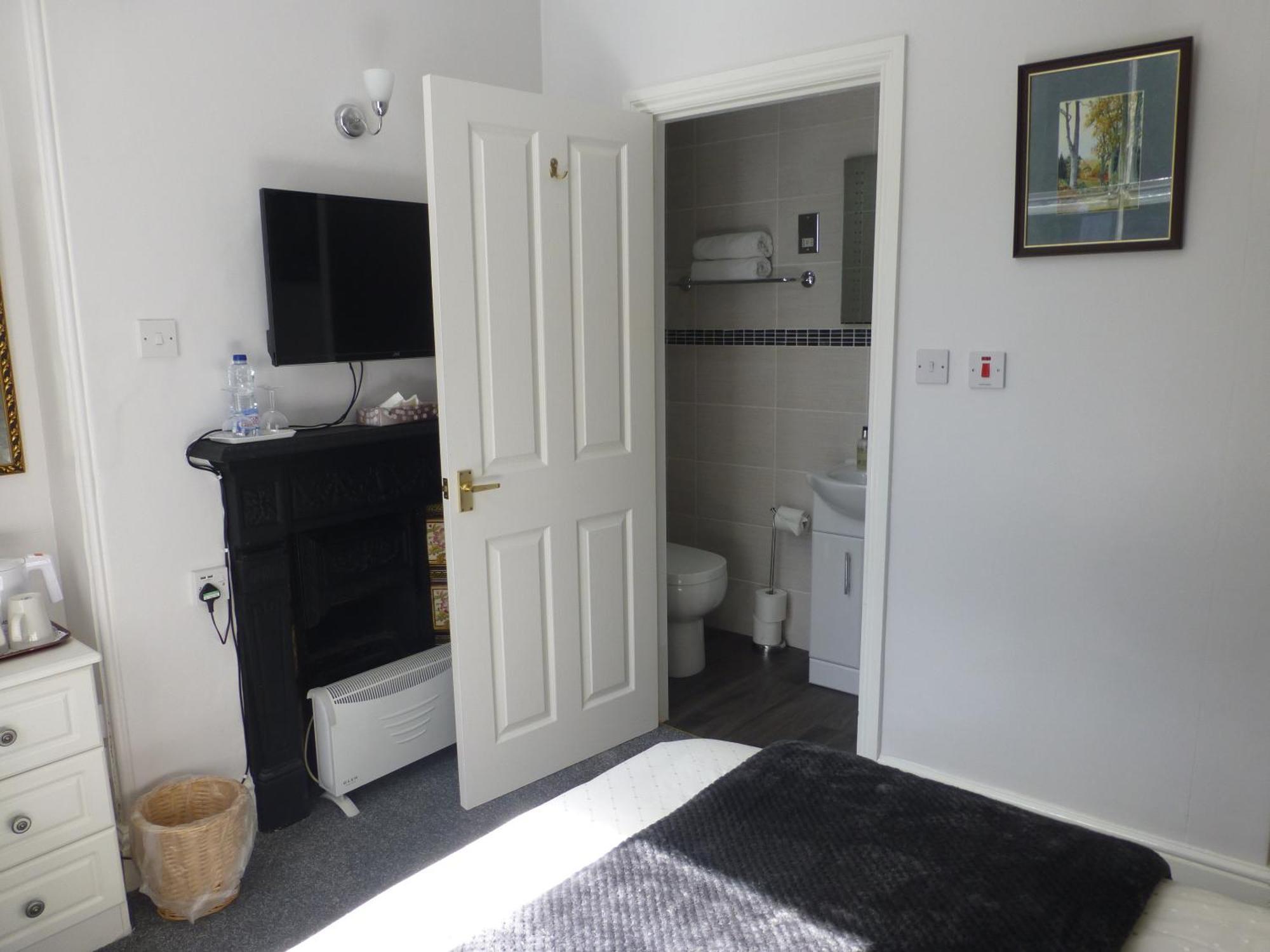 Bryn Derwen Guest House Конви Экстерьер фото